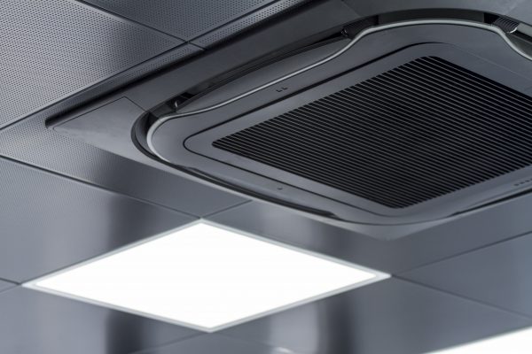 Faux plafond Armstrong acoustique installation au Maroc par Aplacados